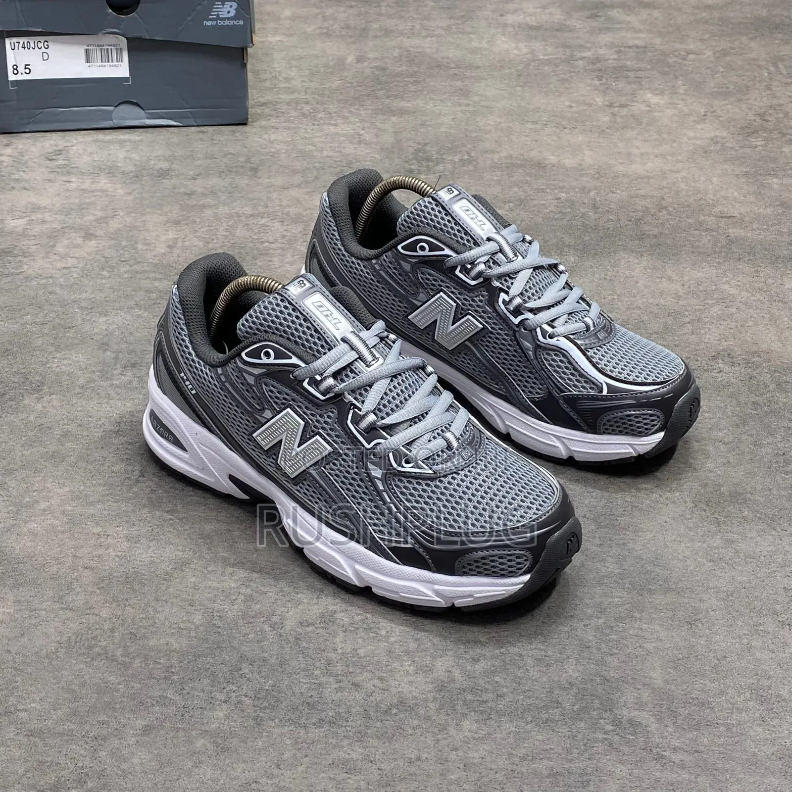 New Balance 740 Dark Grey Silver Sneakers