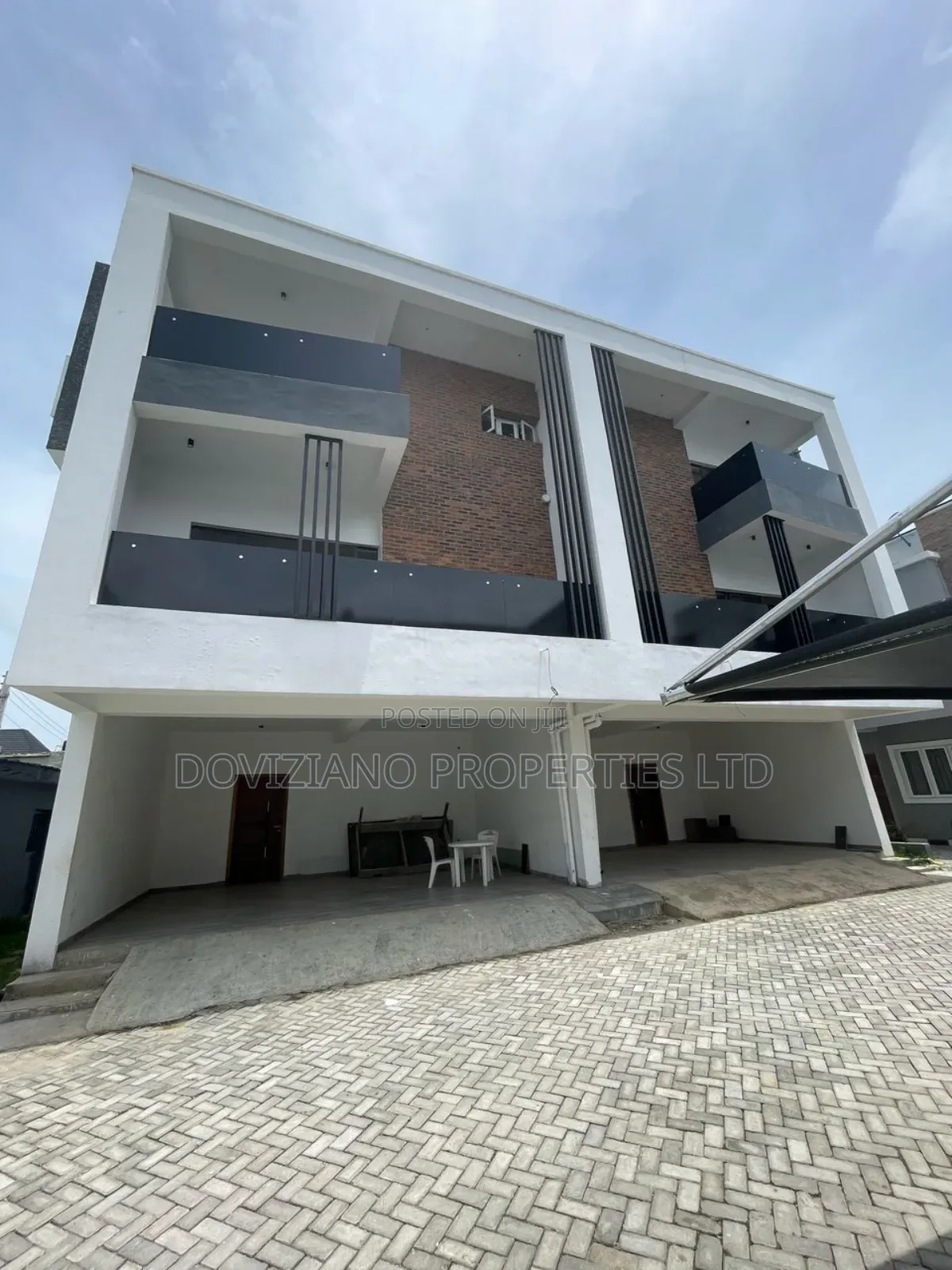 4bdrm Duplex in Ajah for sale