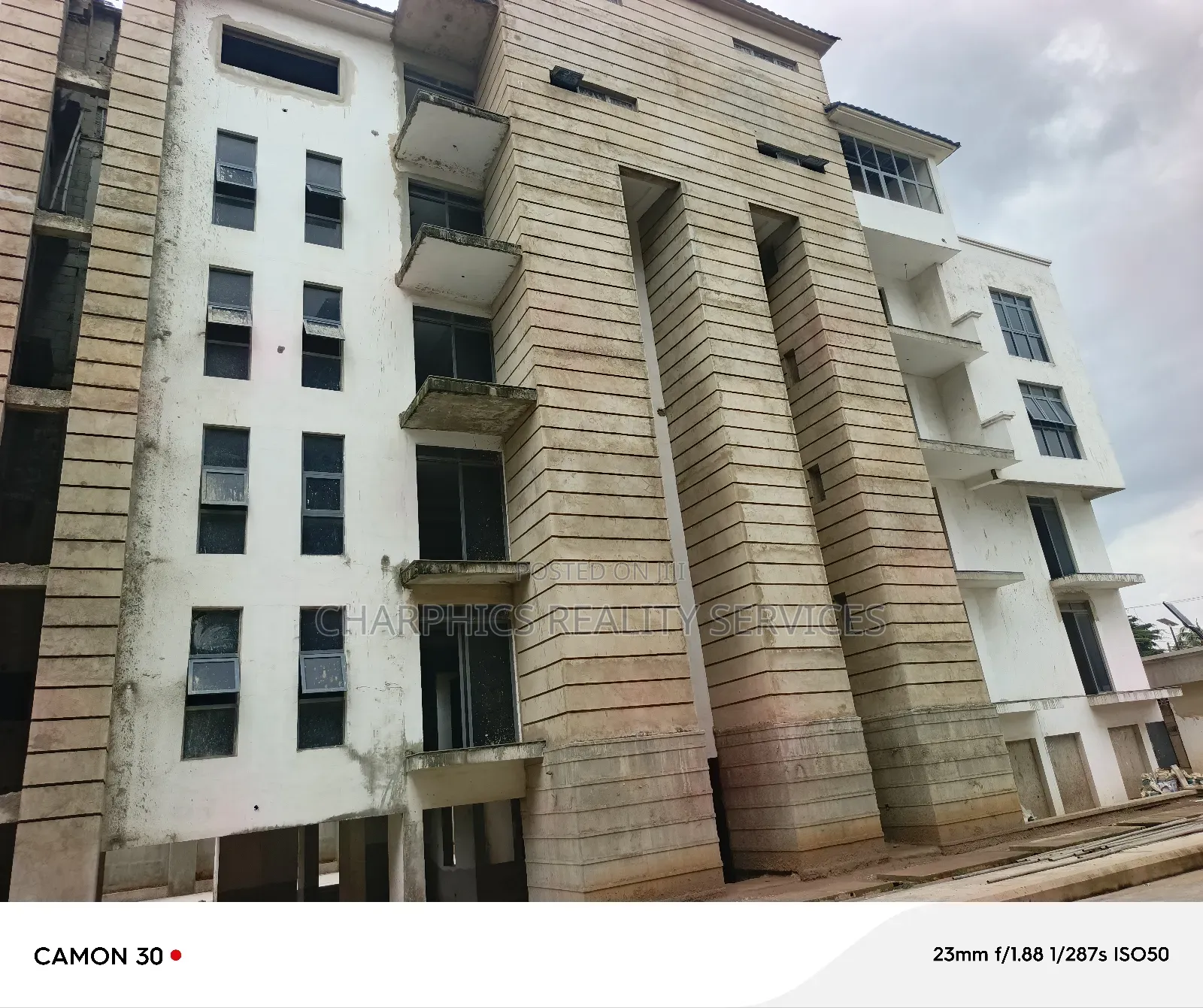 3bdrm Apartment in Ikeja GRA for rent