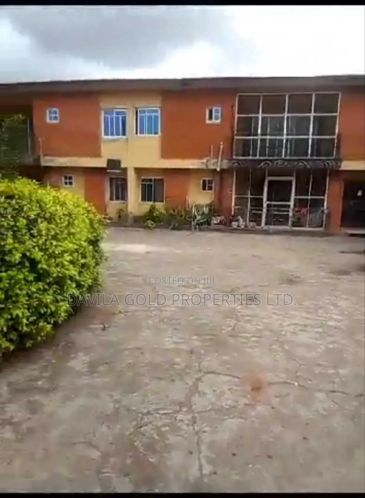 16bdrm Block of Flats in Benin City for sale