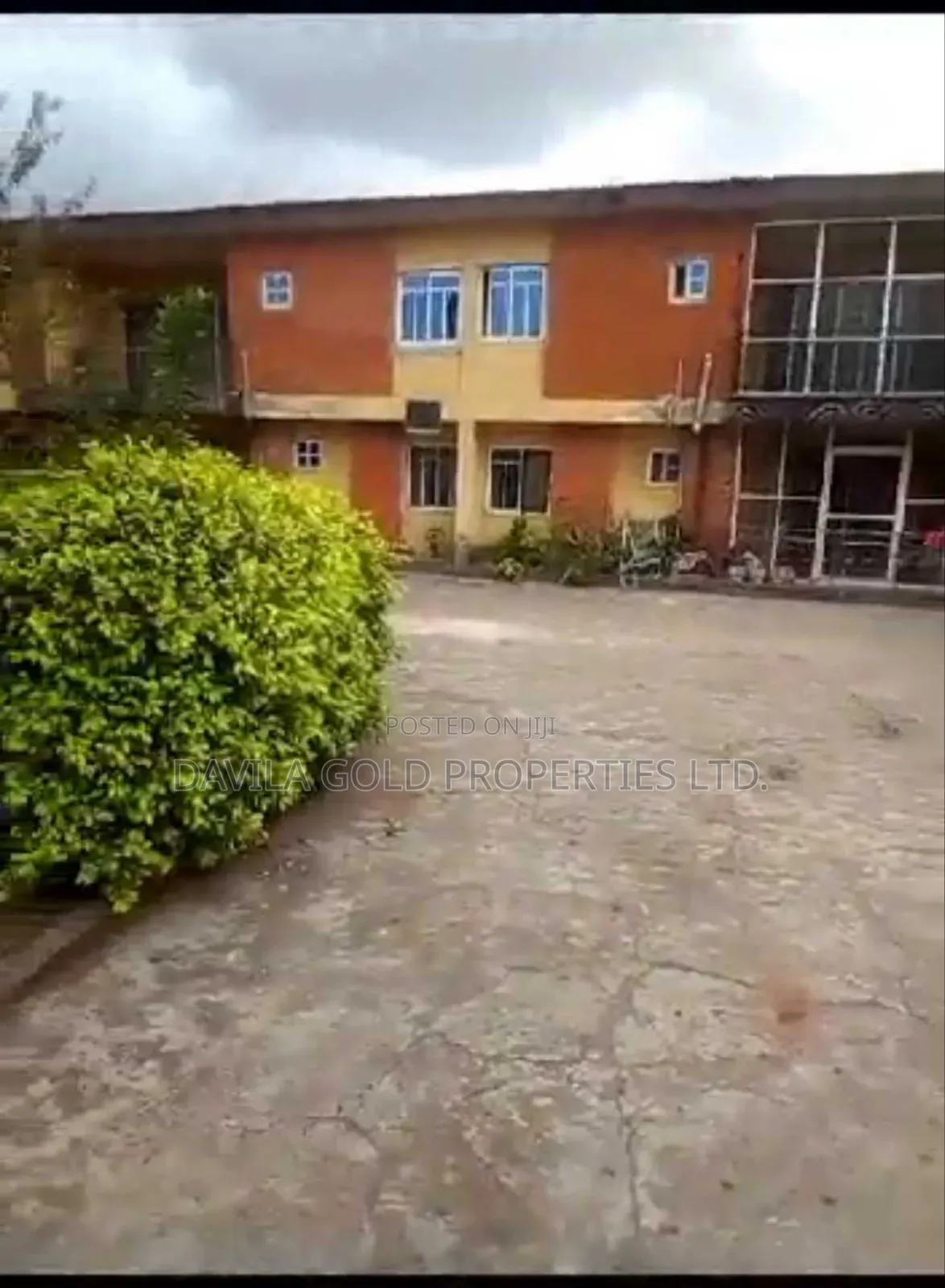 16bdrm Block of Flats in Benin City for sale