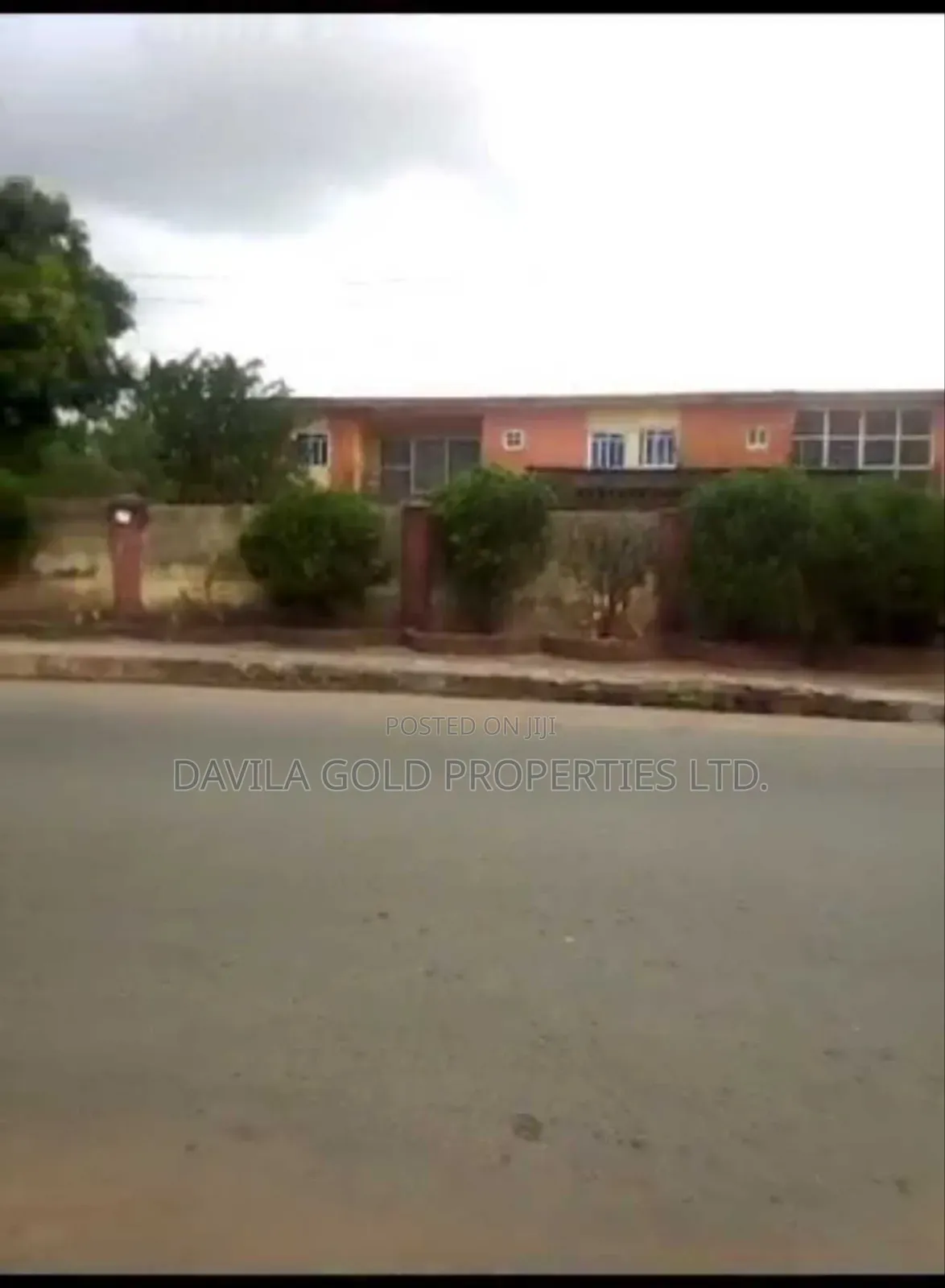 16bdrm Block of Flats in Benin City for sale