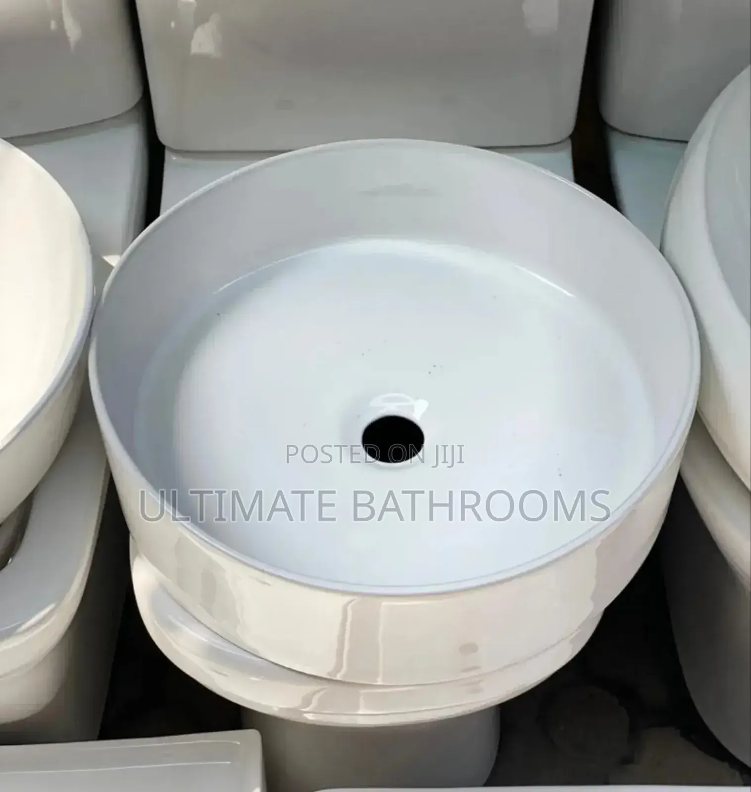 White Round Counter Top Basin Without Tap Hole