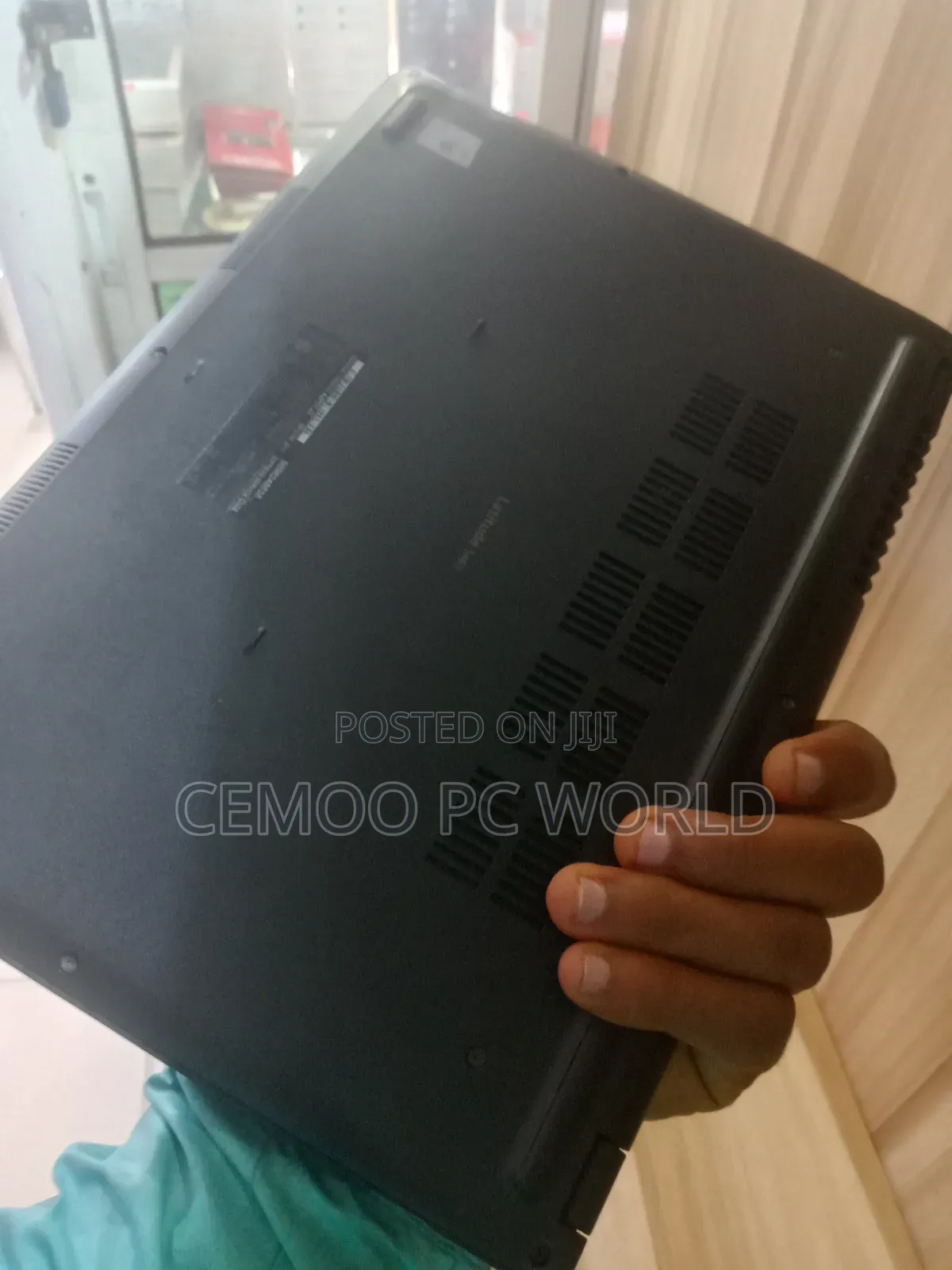 Laptop Dell Latitude 3480 4GB Intel Core I3 HDD 500GB