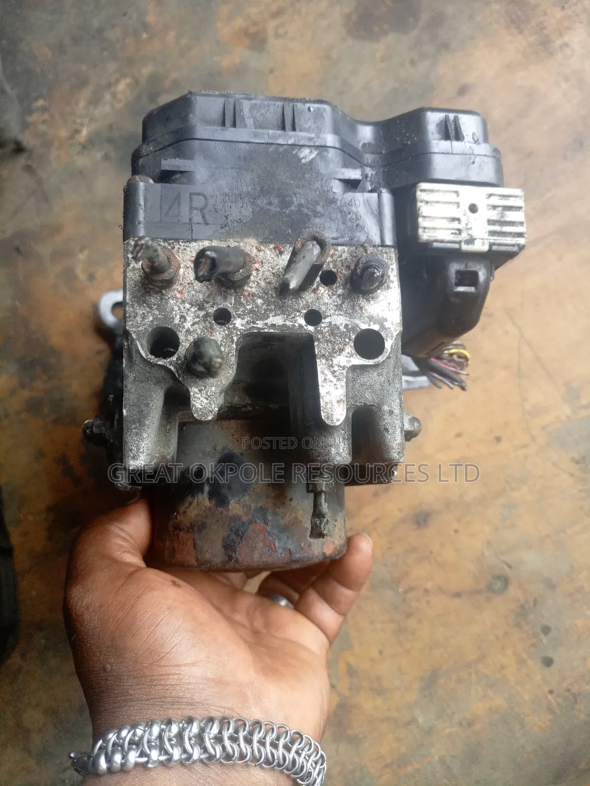 Toyota Avalon Abs Pump 2008