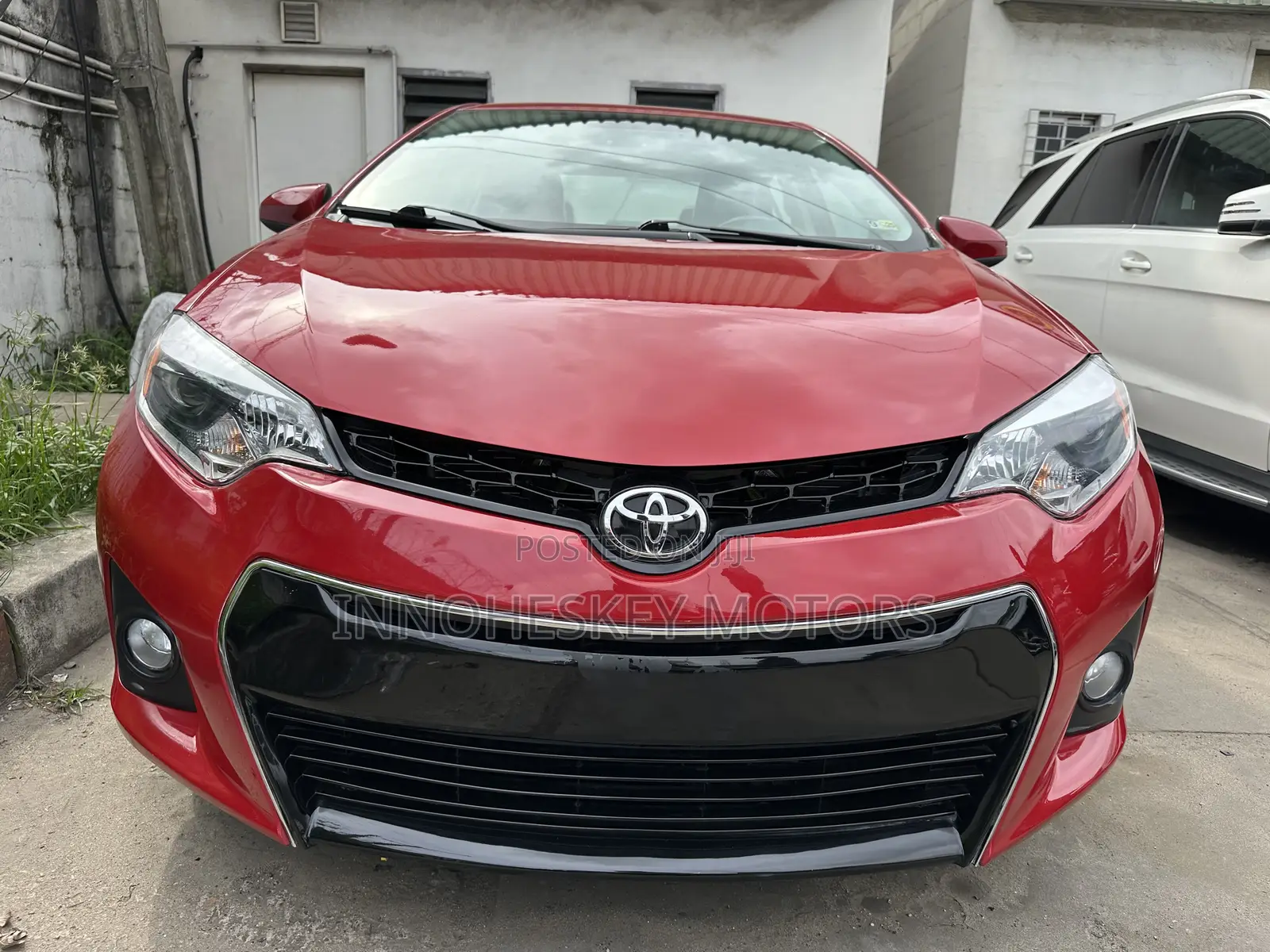 Toyota Corolla LE 4dr Sedan (1.8L 4cyl CVT) 2015 Red