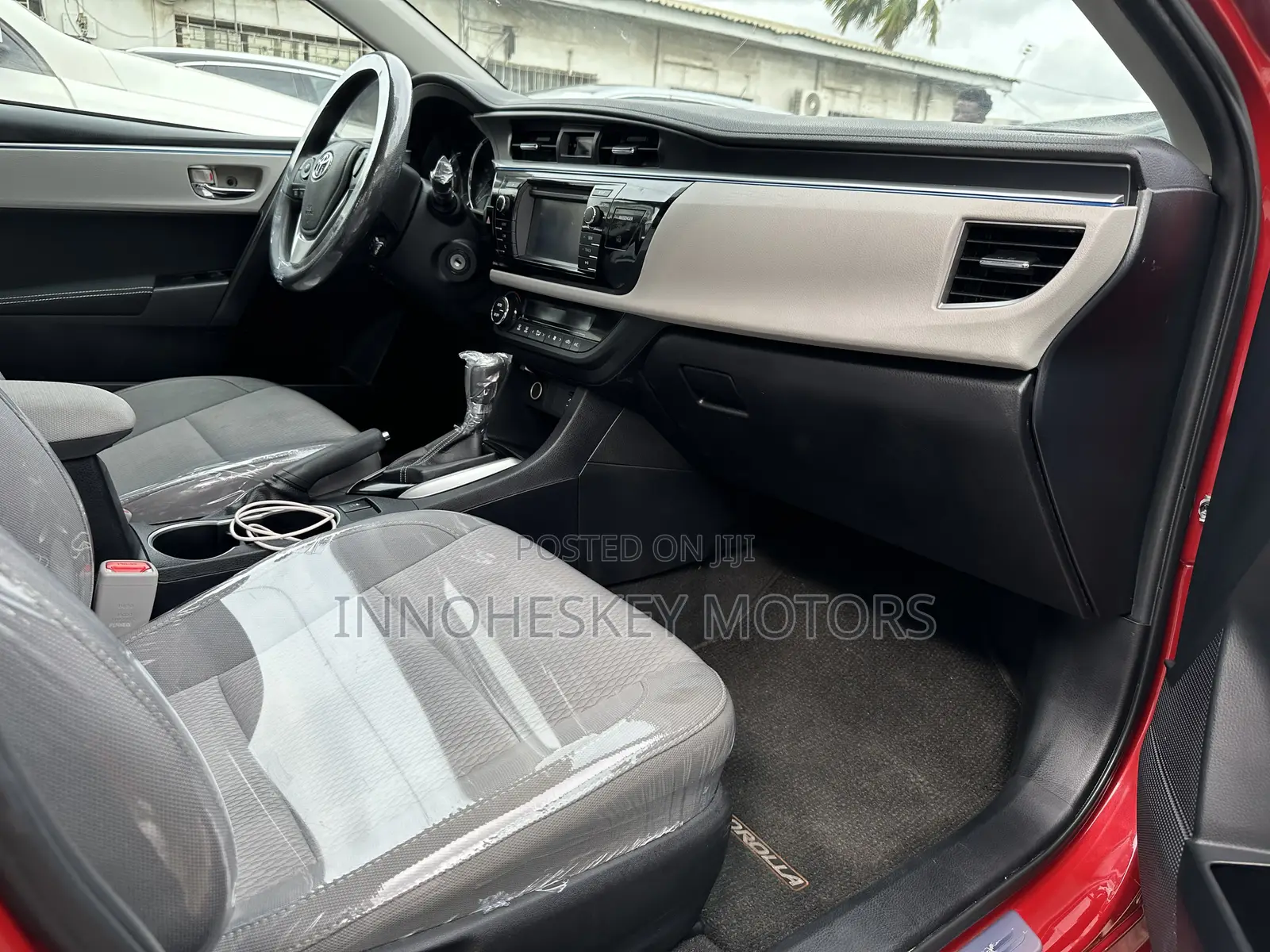 Toyota Corolla LE 4dr Sedan (1.8L 4cyl CVT) 2015 Red