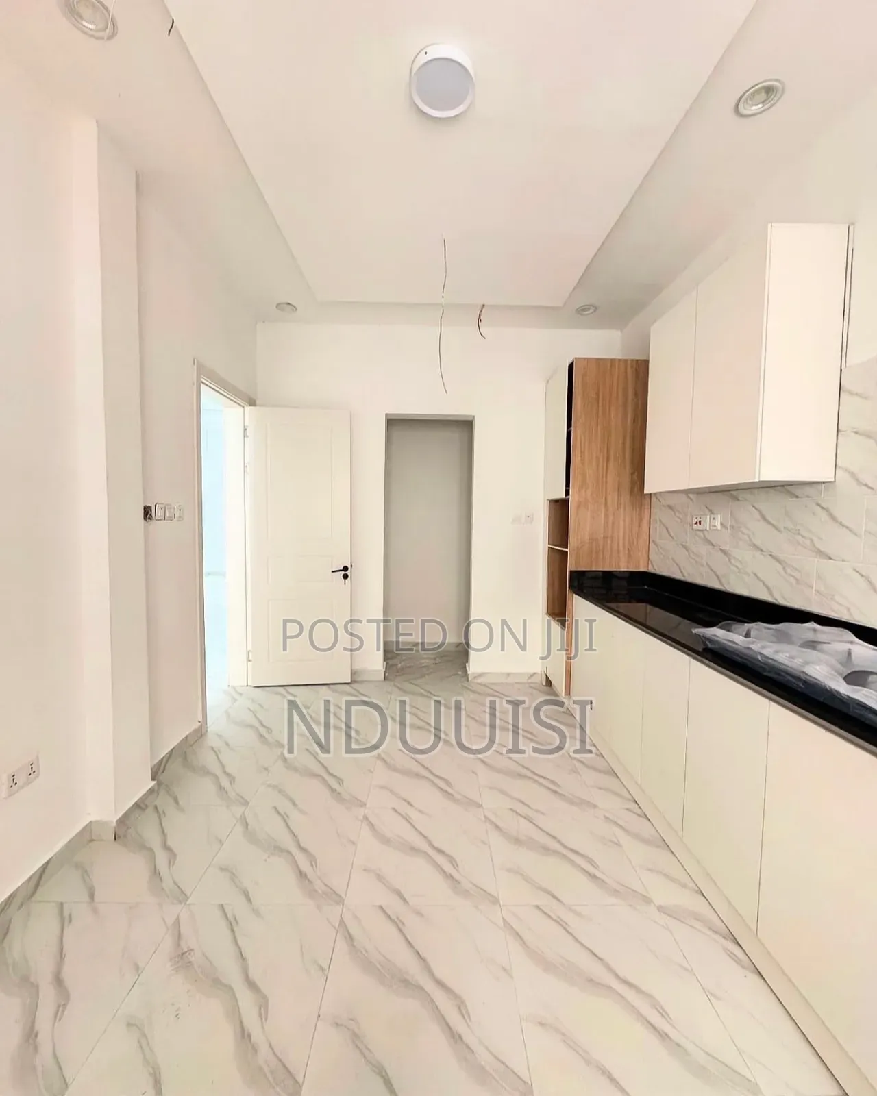 4bdrm Duplex in Ologolo for sale