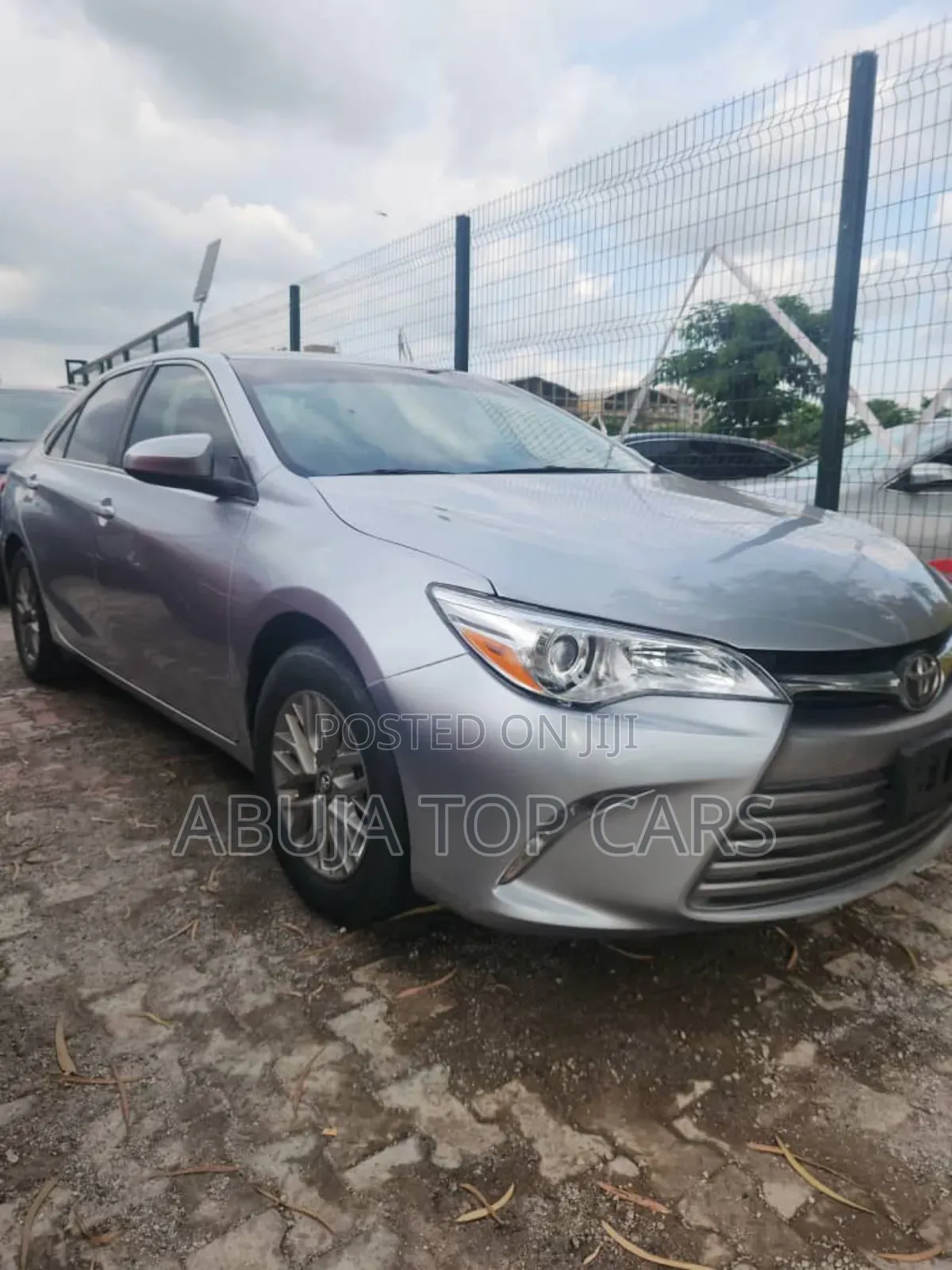 Toyota Camry LE 4dr Sedan (2.5L 4cyl 6A) 2016 Silver