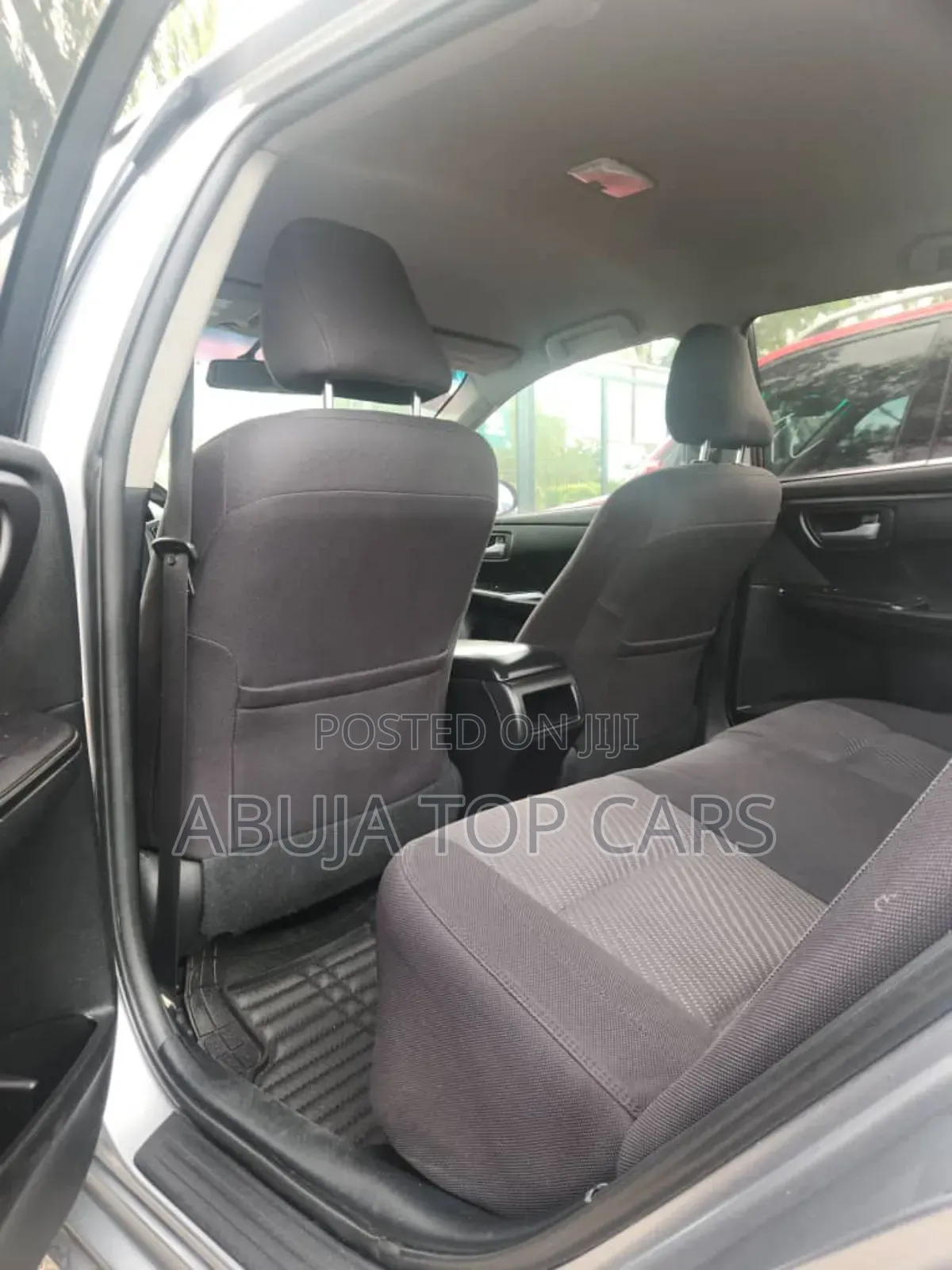 Toyota Camry LE 4dr Sedan (2.5L 4cyl 6A) 2016 Silver
