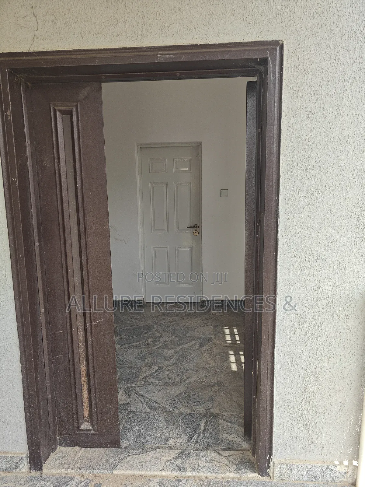 Furnished 4bdrm Duplex in Redwood 2 Estate, Idu Industrial for sale
