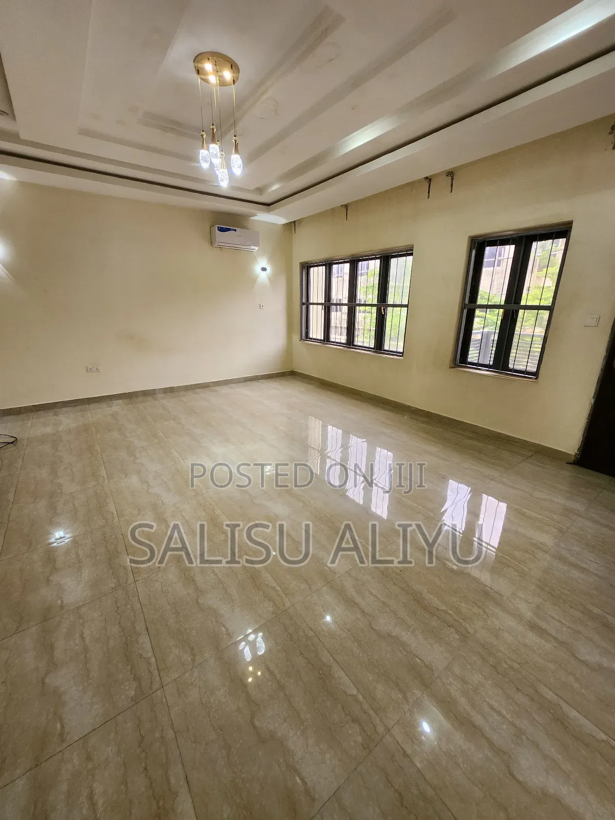 5bdrm Duplex in Jahi Gilmore for sale