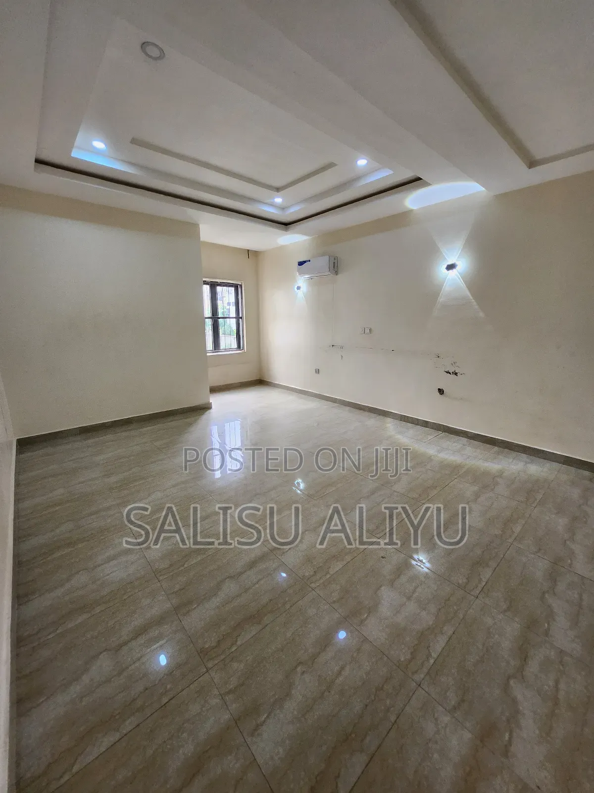 5bdrm Duplex in Jahi Gilmore for sale