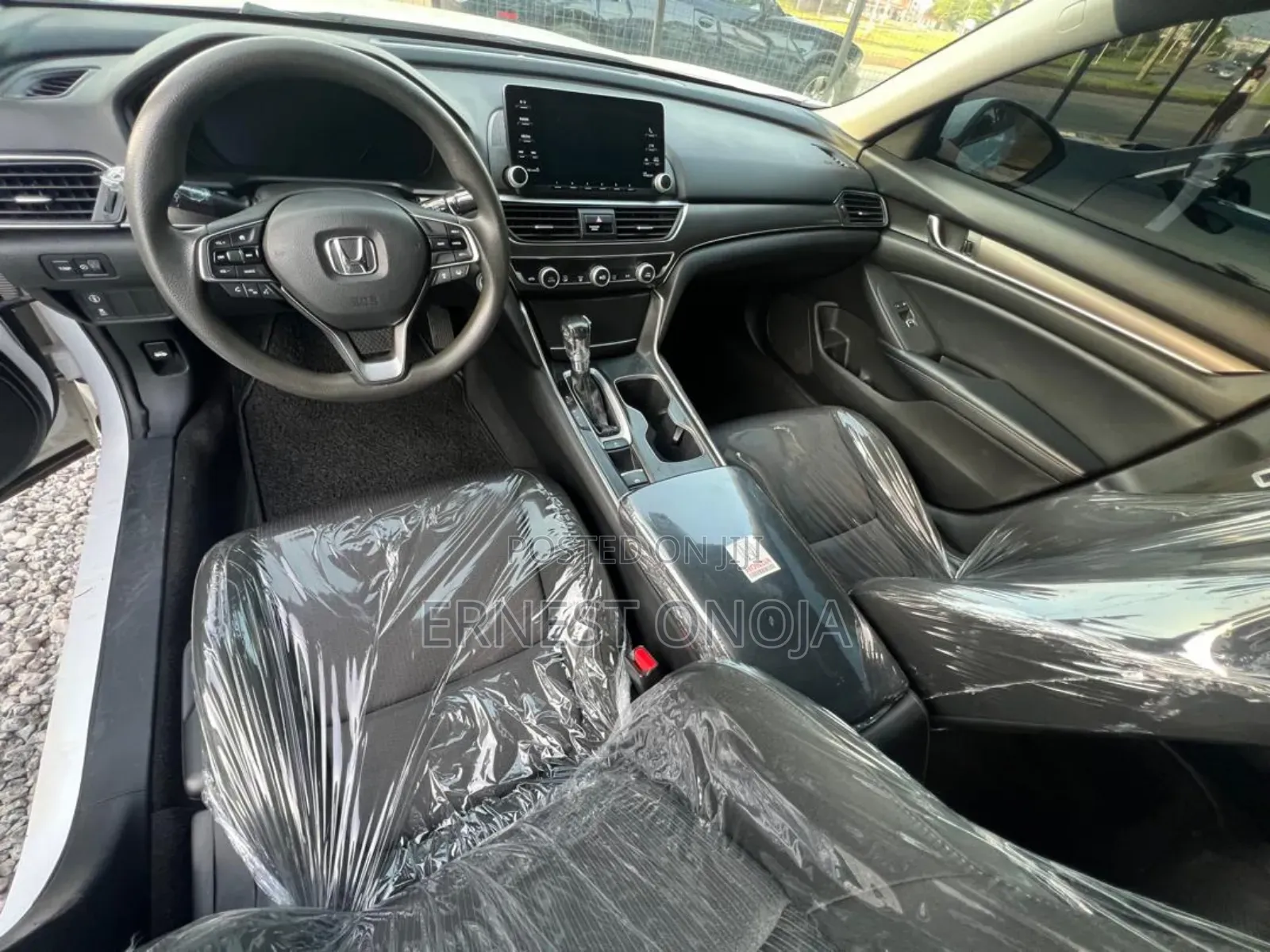 Toyota Camry 2018 White