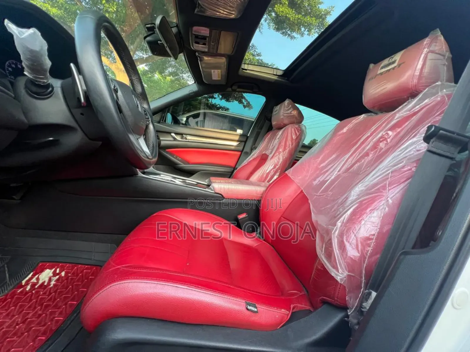 Toyota Camry SE (2.5L 4cyl 8A) 2019 White