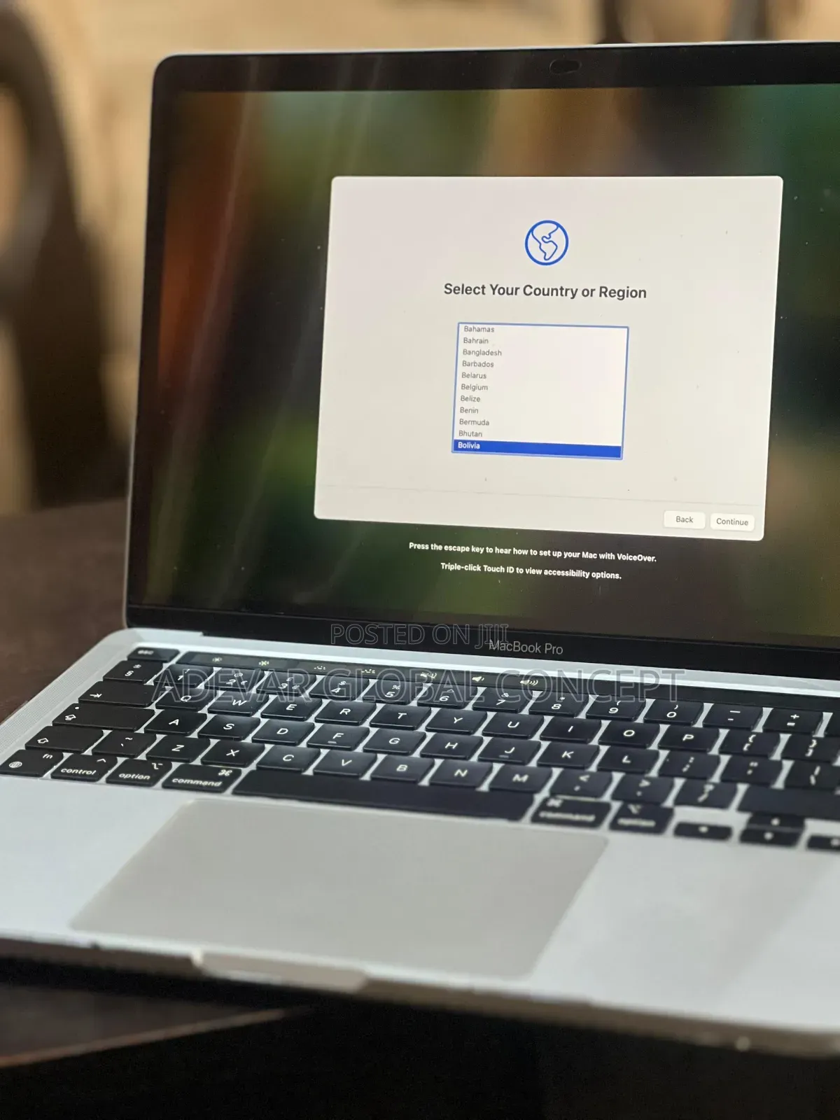 Laptop Apple MacBook Pro 2020 8GB Apple M1 SSHD+SSD 256GB