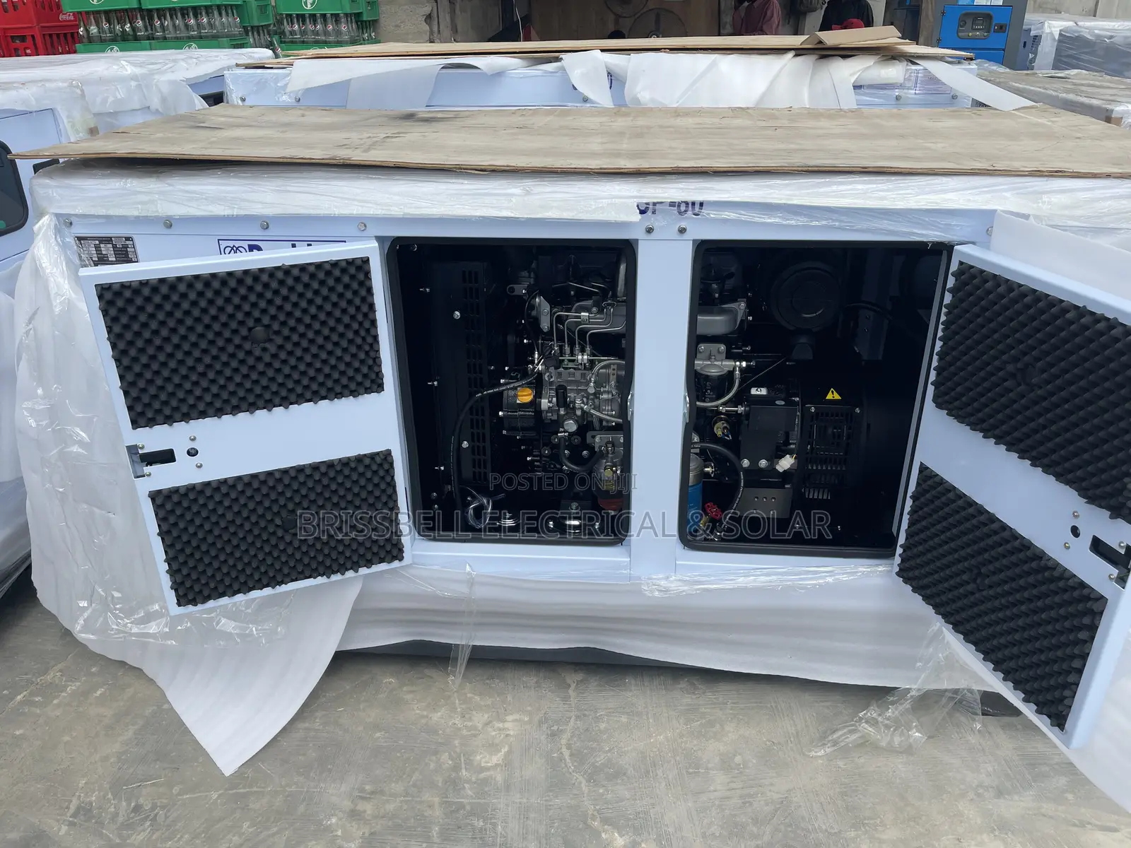 Original England Perkins Soundproof Diesel Generator 80kva,