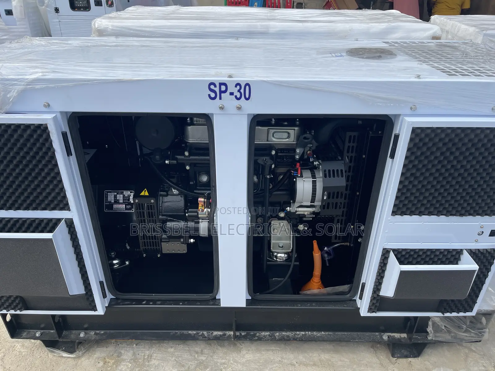 Original England Perkins Soundproof Diesel Generator 30kva