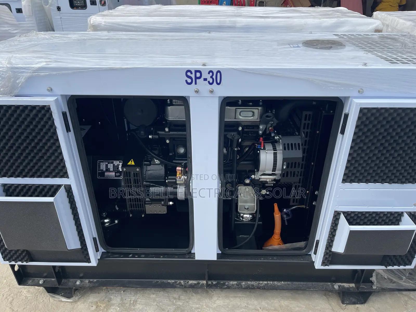 Original England Perkins Soundproof Diesel Generator 30kva