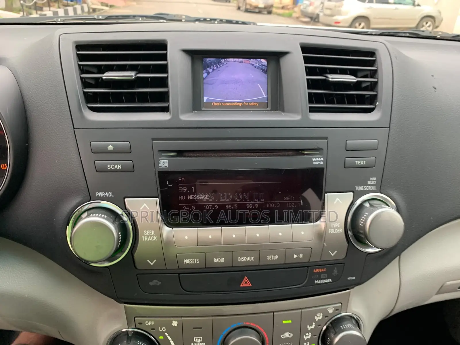 Toyota Highlander SE 2012 White