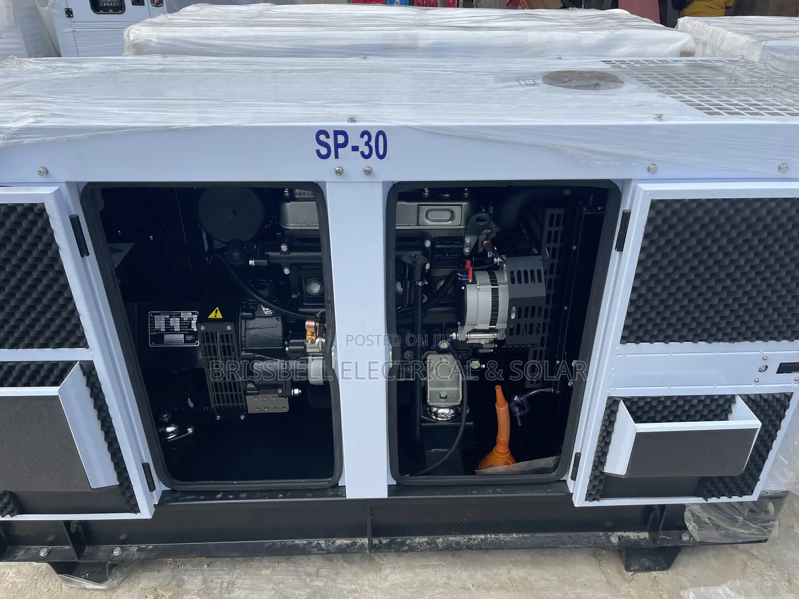 Original England Perkins Soundproof Diesel Generator 30kva