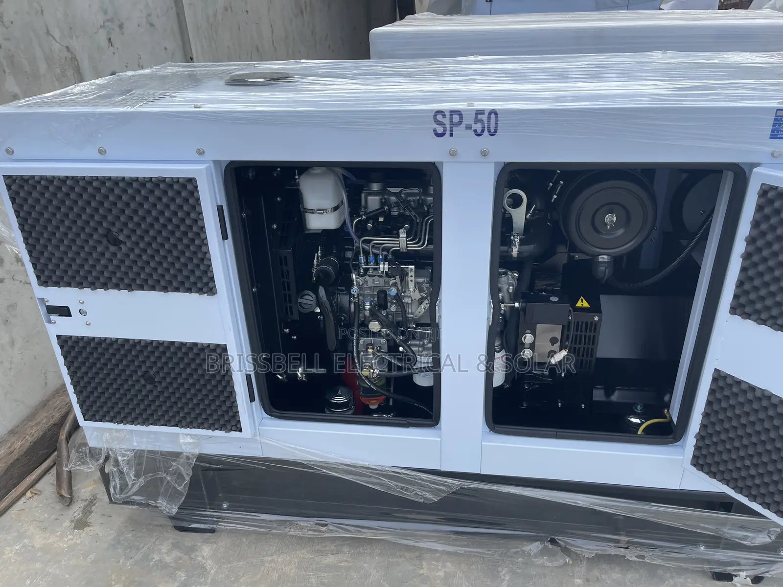 Original England Perkins Soundproof Diesel Generator 50kva