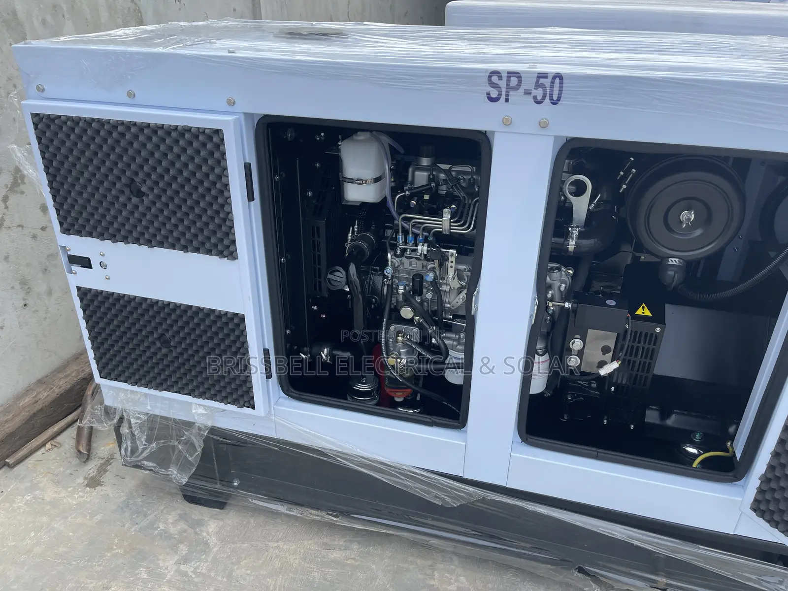 Original England Perkins Soundproof Diesel Generator 50kva