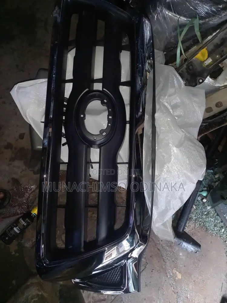 Front Grill Tacoma 2010
