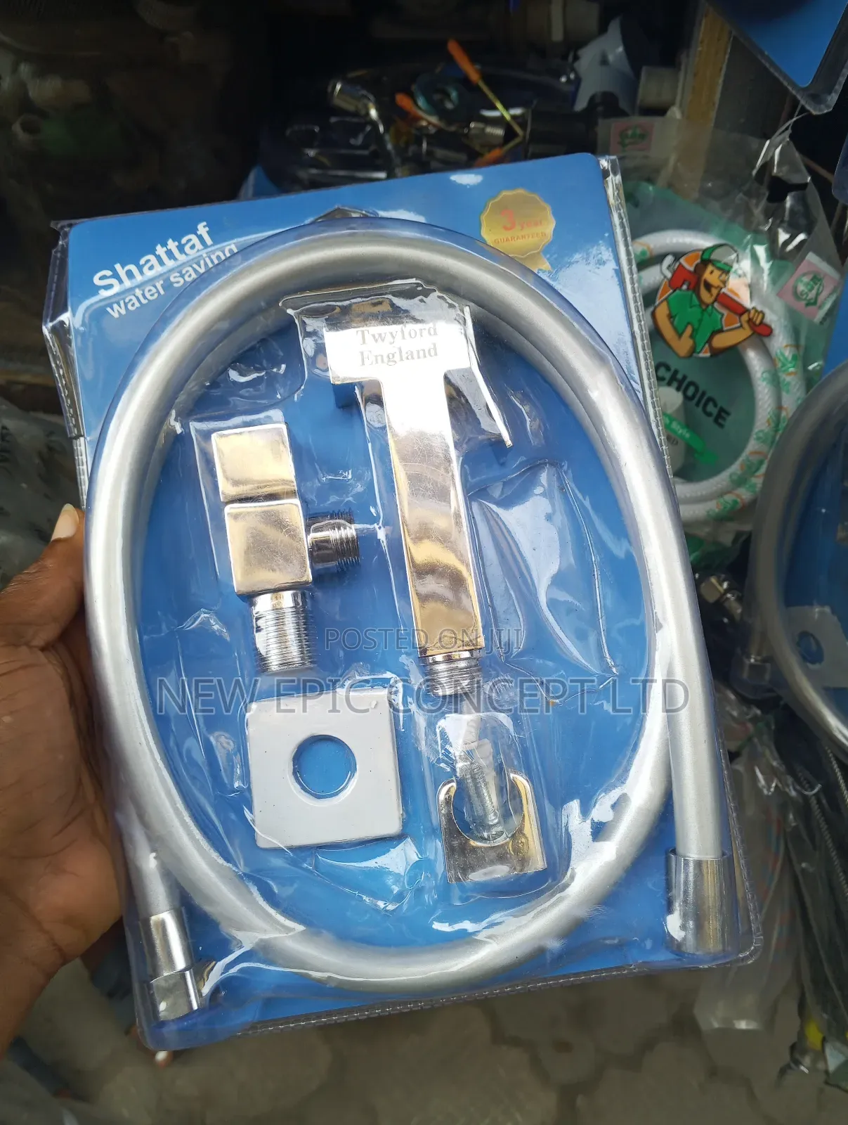 Pressing Shower With Tee Tap