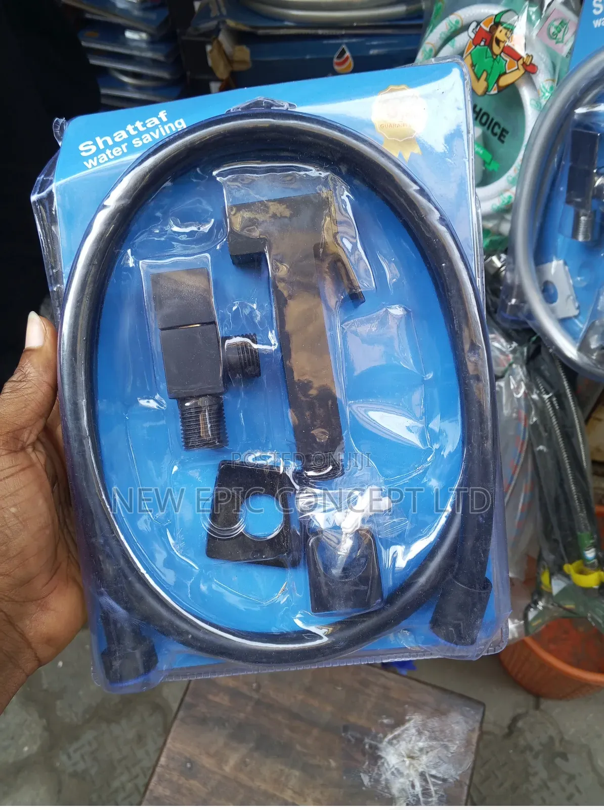 Pressing Shower With Tee Tap