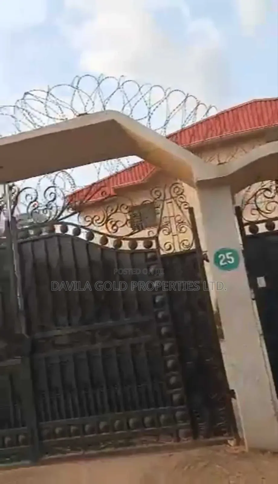 7bdrm Duplex in Benin City for sale