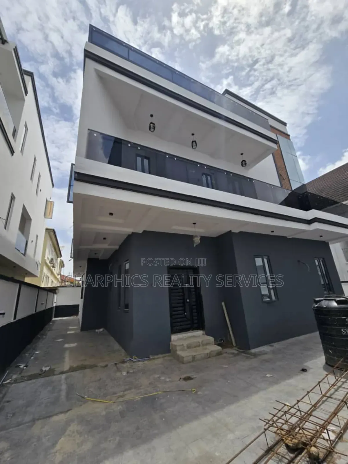 5bdrm Duplex in Magodo for sale