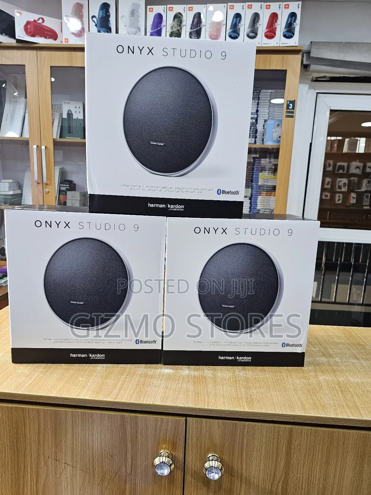 Onyx Stidio 9