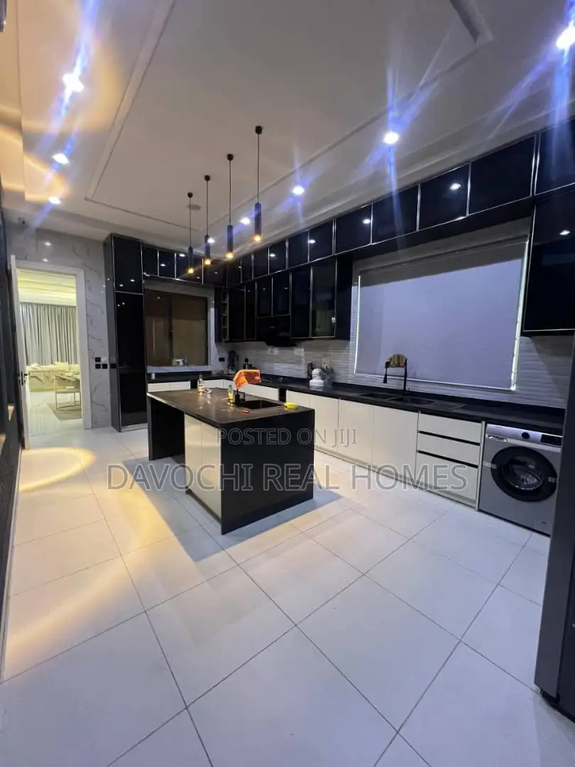 Furnished 5bdrm Duplex in Ikota for rent