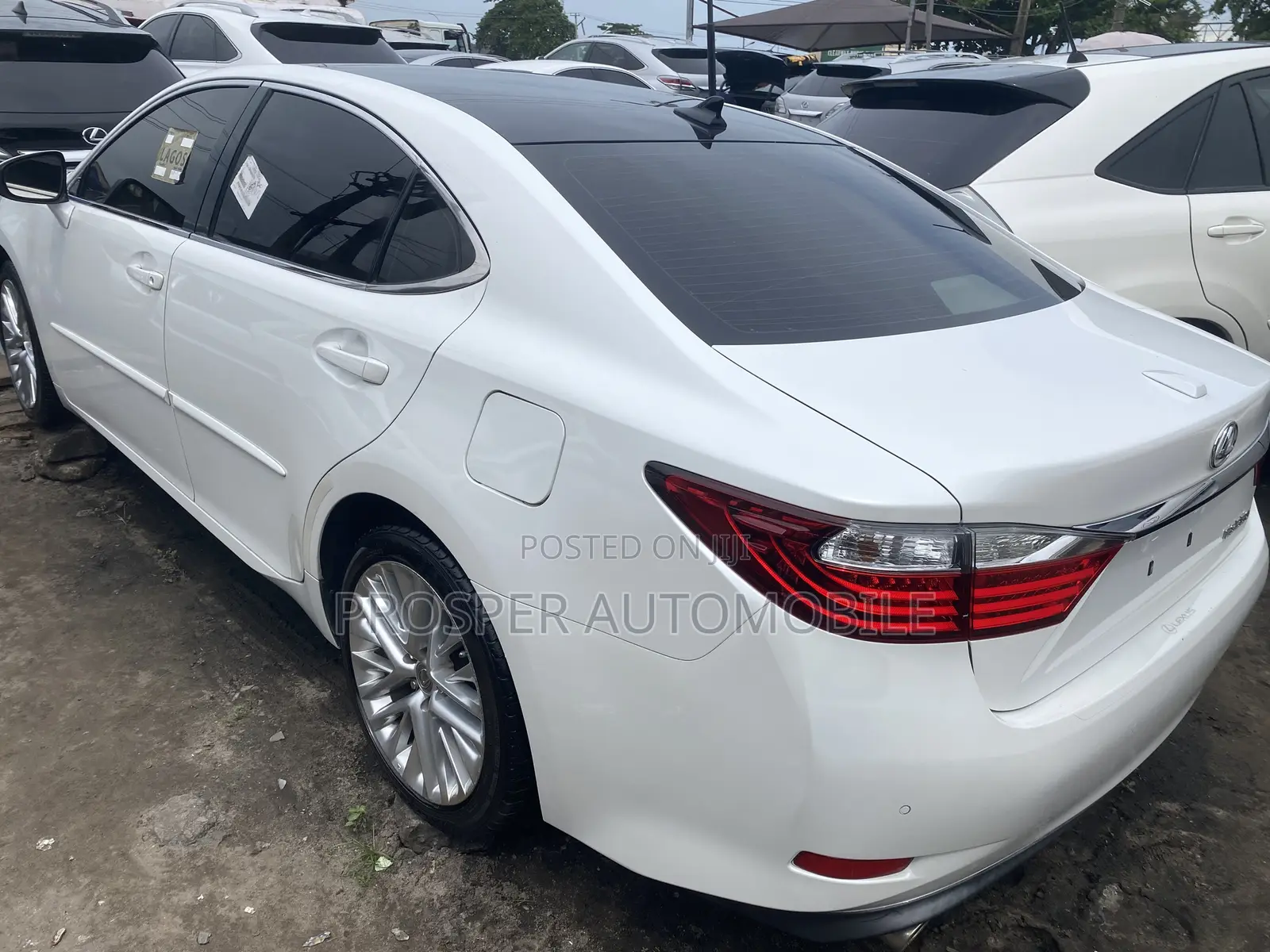 Lexus ES 350 FWD 2013 White
