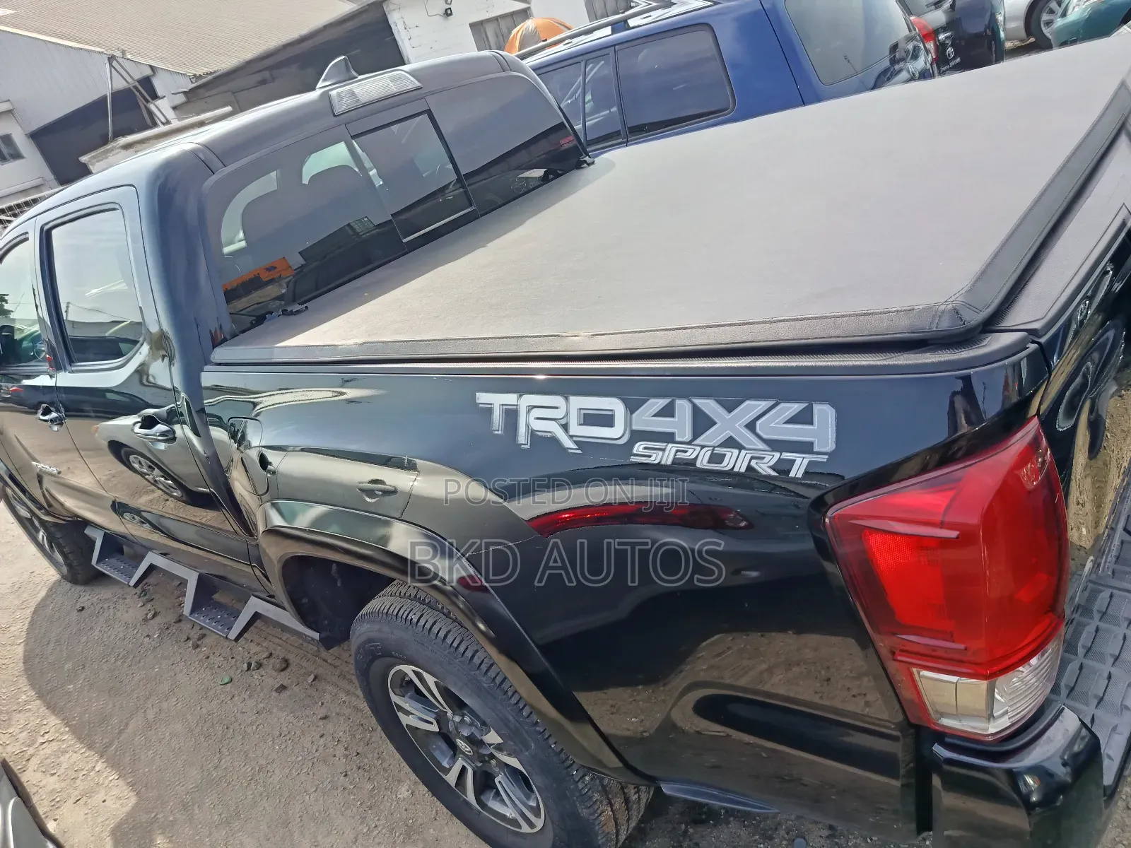 Toyota Tacoma 2017 Black