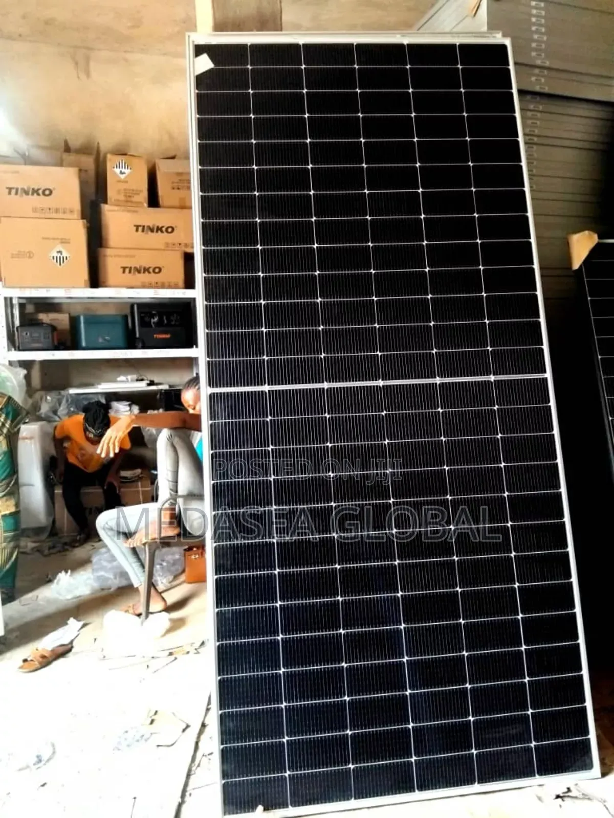 550-watt Solar Panels