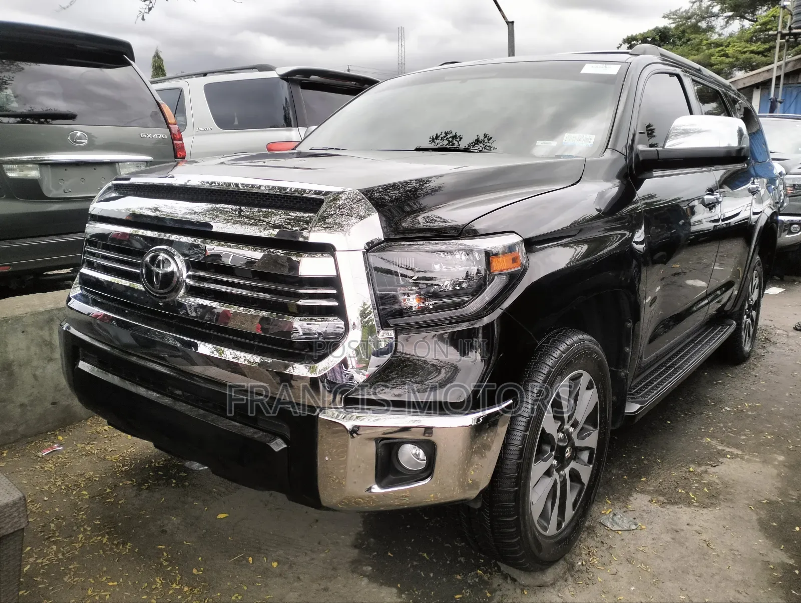 Toyota Sequoia Platinum w/FFV 4x4 2018 Black