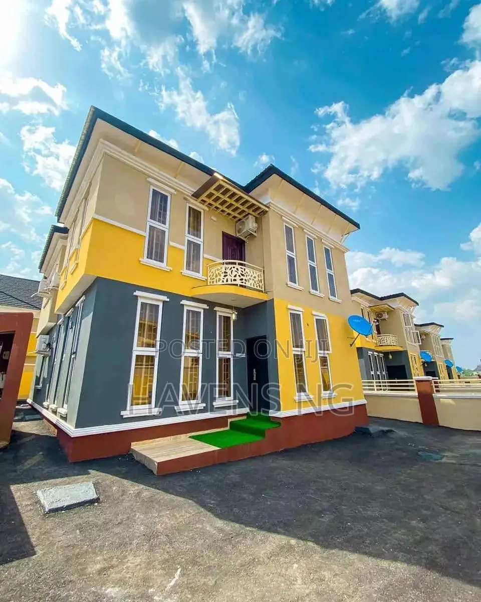 4 Units of Spacious 4-Bedroom Apartments for Short Stay