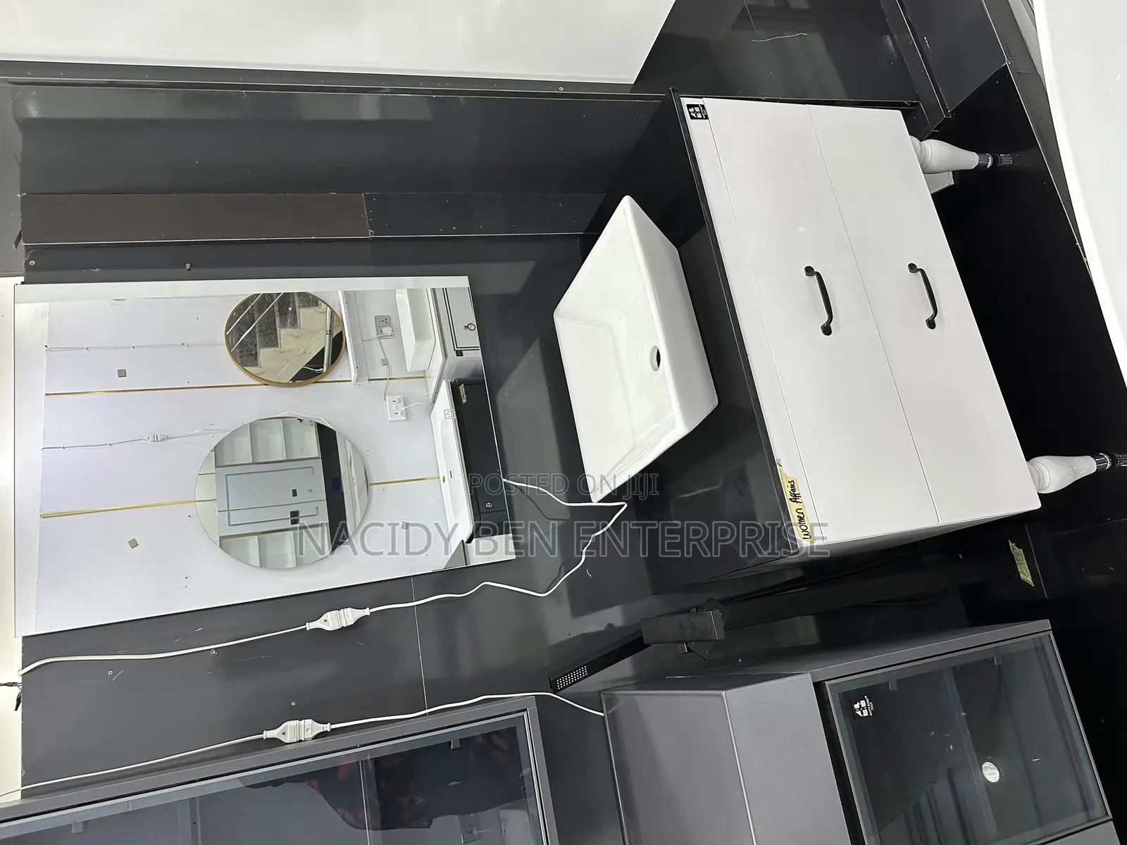 Set of Cabinet