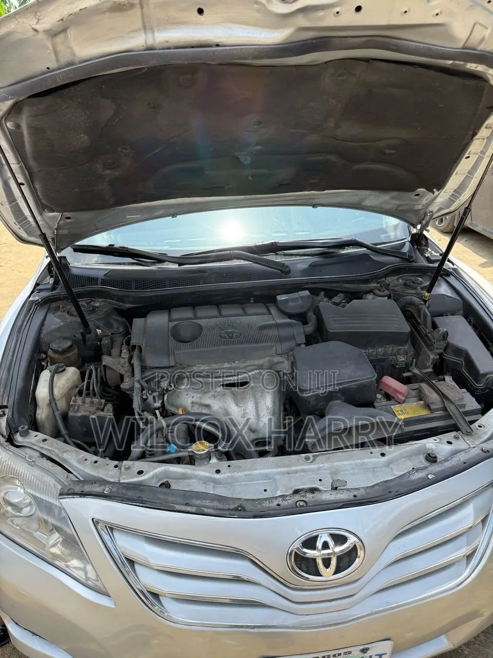 Toyota Camry LE 4dr Sedan (2.5L 4cyl 6A) 2011 Silver