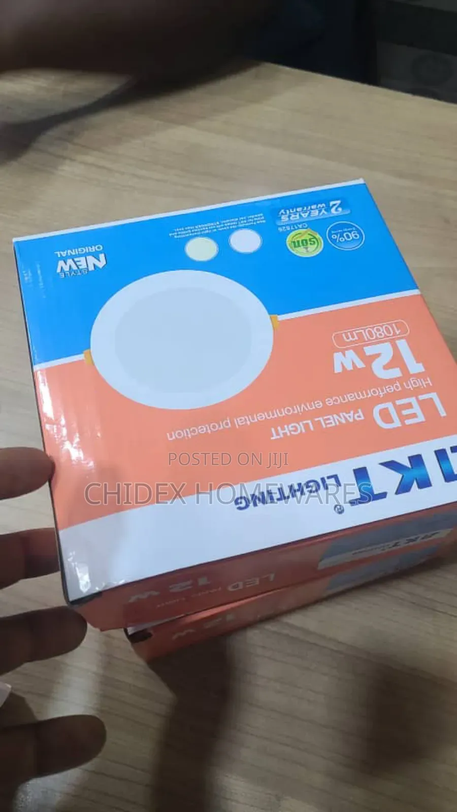 12w Akt Light