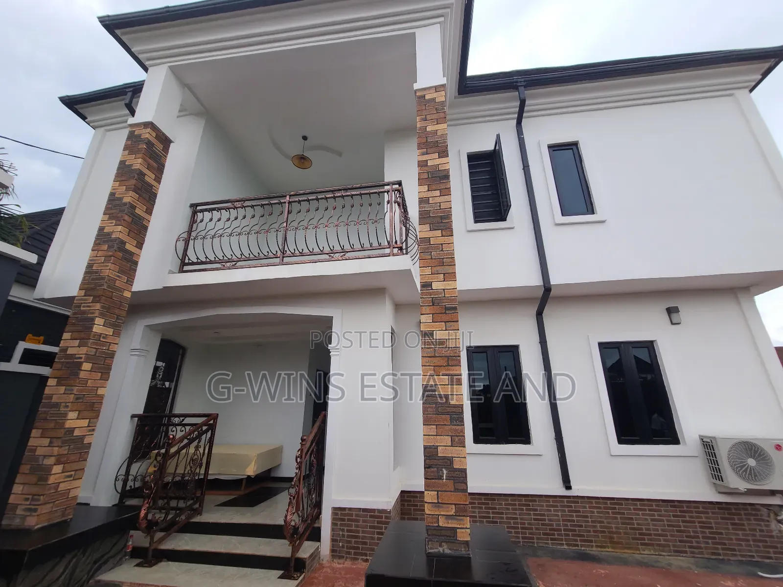 3bdrm Duplex in Mtn Mast Ugbor Gra, Benin City for sale