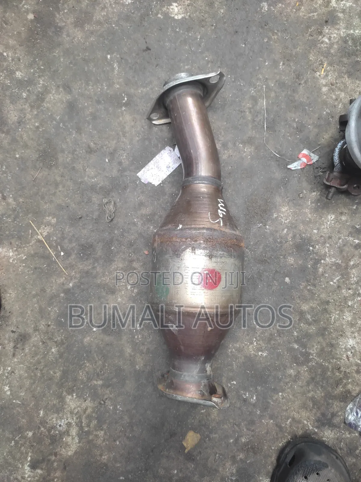 Center Catalyst for Toyota Sienna Two Wheel 2012-2015 Model