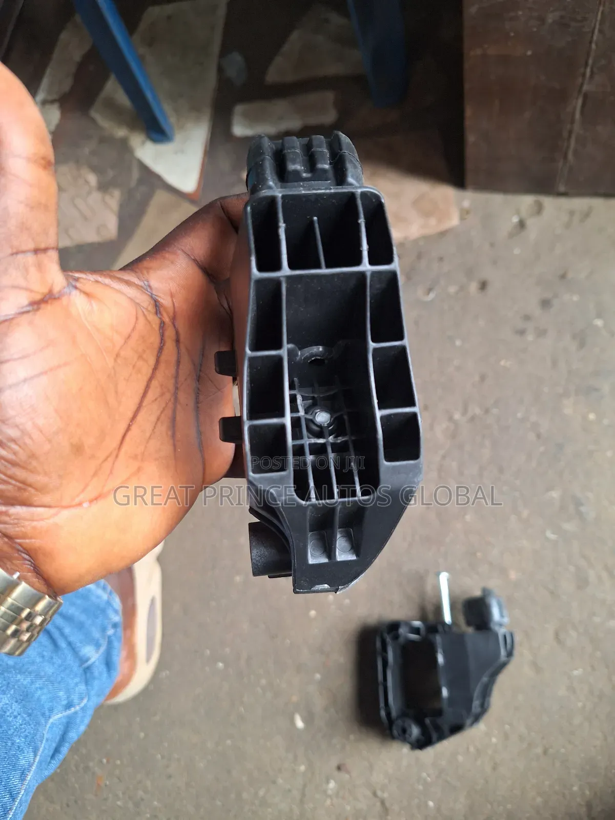 Radiator Sitting Glc350 253