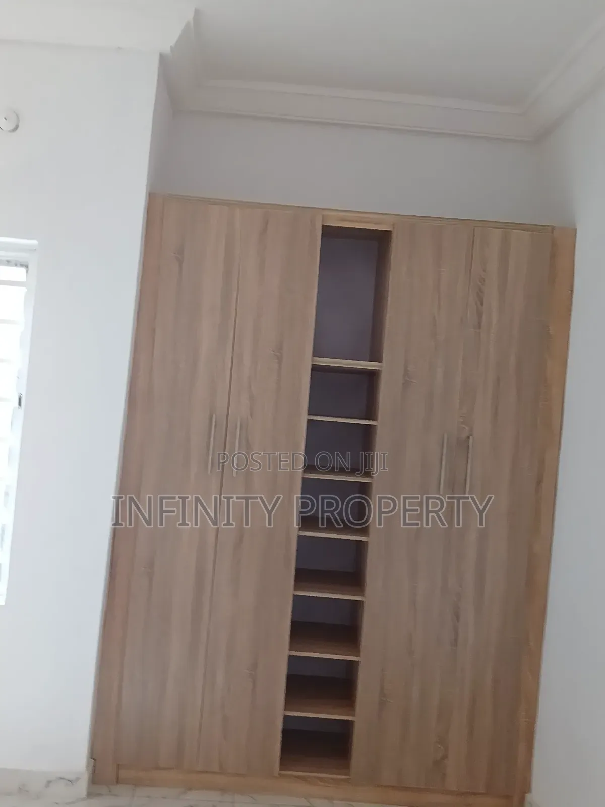 3bdrm Block of Flats in Limit Estate, Benin City for sale