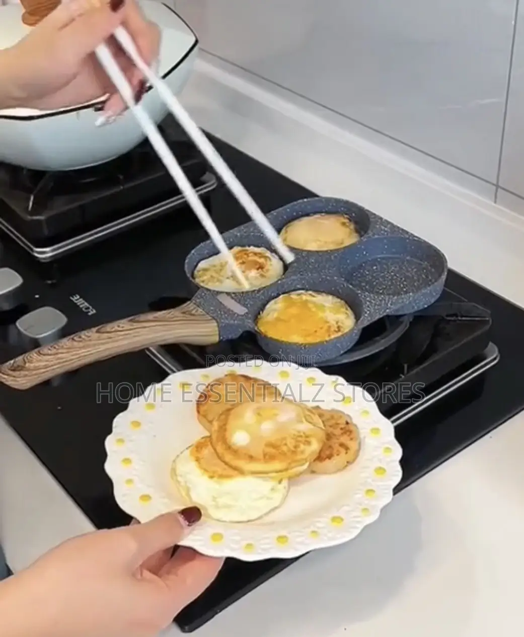 Non-Stick 4 Holes Frypan Pancakes Maker