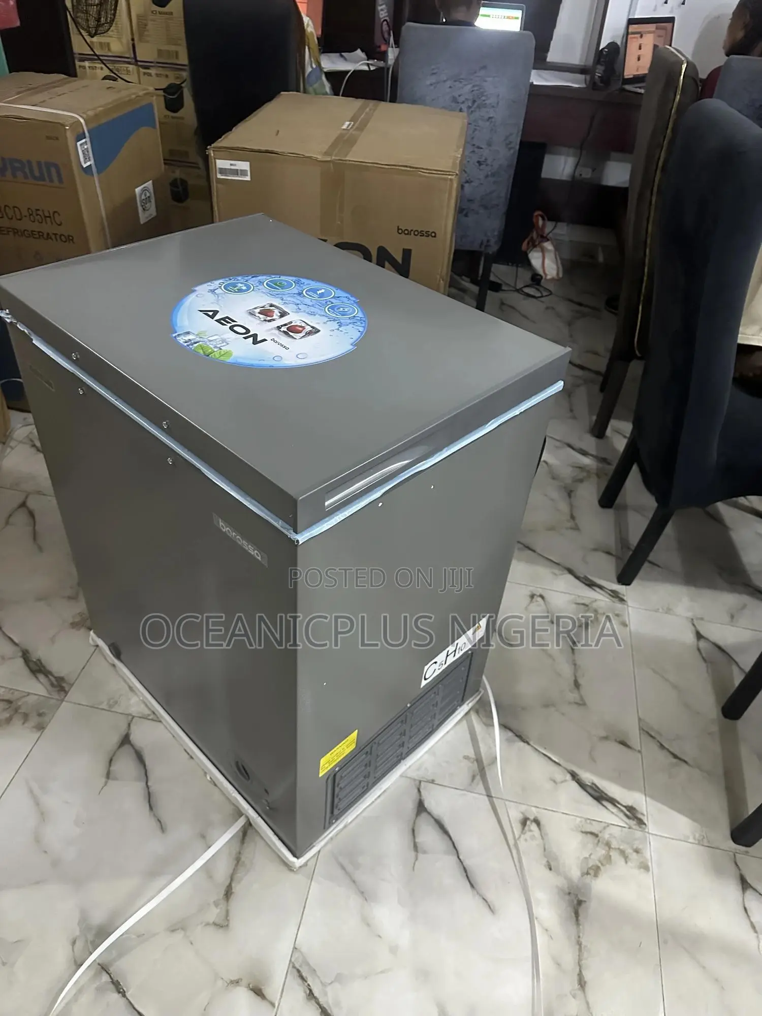 Aeon Fridge Chest Freezer 150-L
