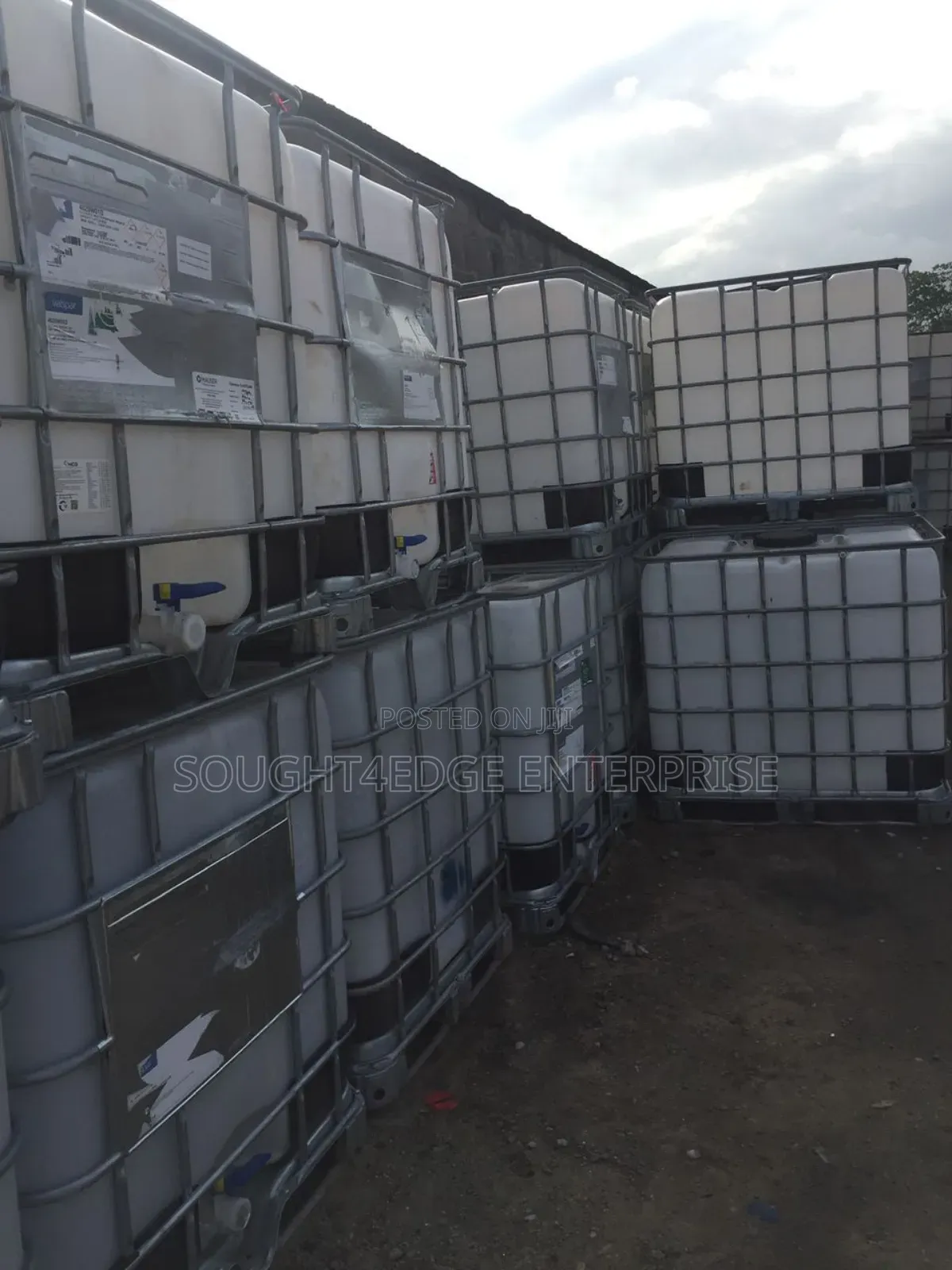Plastic White Tank