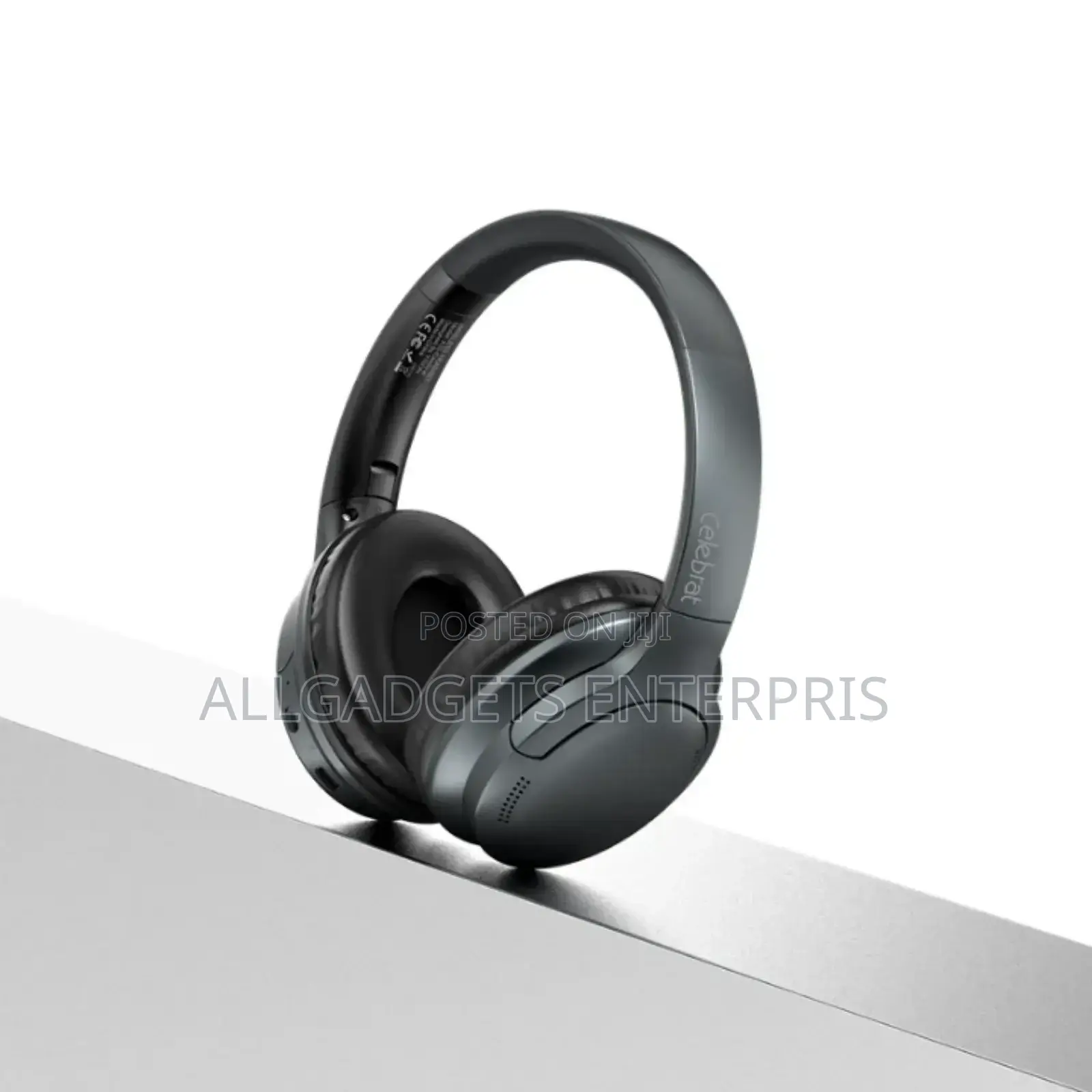 Headset With Noise Cancelling